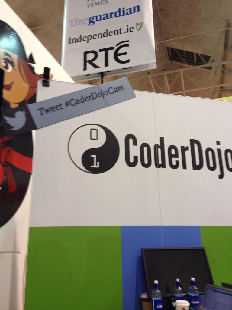 RosaLanghammer's tweet image. Playing with Harvey&apos;s tweetcam! #coderdojocam #websummit