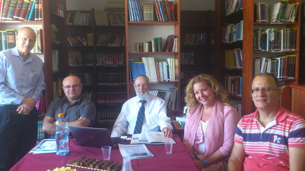 mirmirber's tweet photo. Bringing#bluemix and other IBM technologies to Orthodox girls@Lustig girls College http://t.co/oHq7uaqeYI