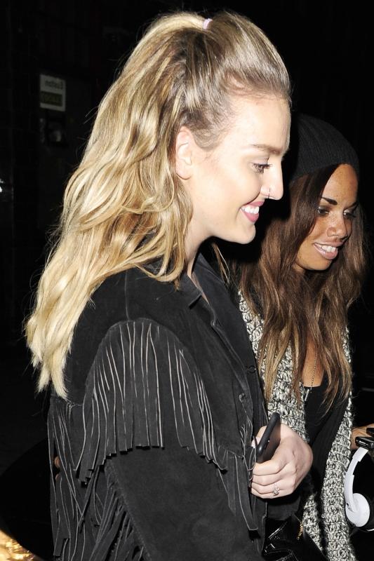 PerrieIsBeauty's tweet photo. Perrie Leaving the Rixton gig in Koko London 3 days ago #PerrieFacts http://t.co/ebflW6bj6e