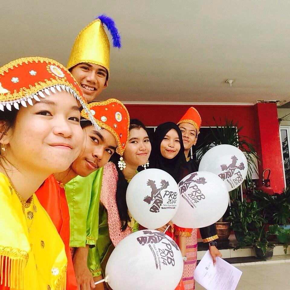 PekanRayaBpn's tweet photo. Selamat yah @lidya_veroica foto selfie kamu menjadi salah satu pemenang dari lomba foto selfie balon #PRB2014 http://t.co/AVPBXPmXH7