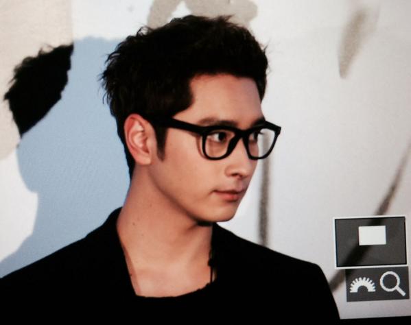 B1w_687CYAEq3IQ.jpg:large