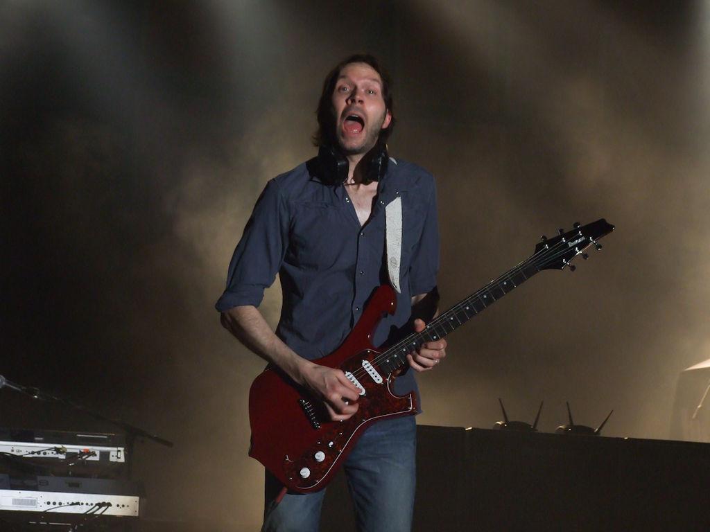 Happy 48th birthday, Paul Gilbert, awesome guitarist, co-founder of Mr. Big  "To Be With You" 
