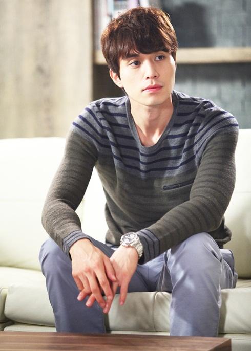Happy birthday lee dong wook!! Stay handsome and cute!! 