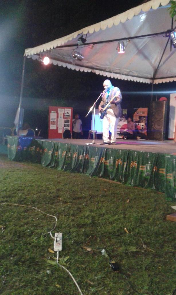 AnthonyTonyWild's tweet photo. #open #mic @magerodeo @krazykampalan @NaomiSenda @YGF2014 #james256 #YGF2014 @king_davy http://t.co/kmuoY9M7yj