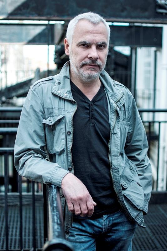 TheCuringRoomUK's tweet photo. ‘I am three things: I am a Soviet. I am a soldier. And I am Lludmilla’s husband.’
@johnhoye1 as Private Nils Sukeruk http://t.co/oxcv2reBJ8