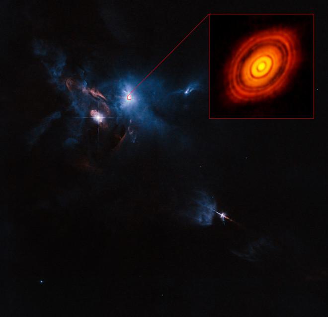 WIRED's tweet photo. This is the best baby picture ever taken of a planetary system http://t.co/DWErHLqkLk http://t.co/cwvq4I5ryY