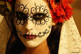 kjohnson4365's tweet photo. they wear makeup but not like Halloween. #MuertosFacts http://t.co/Uhxtc1QM2l