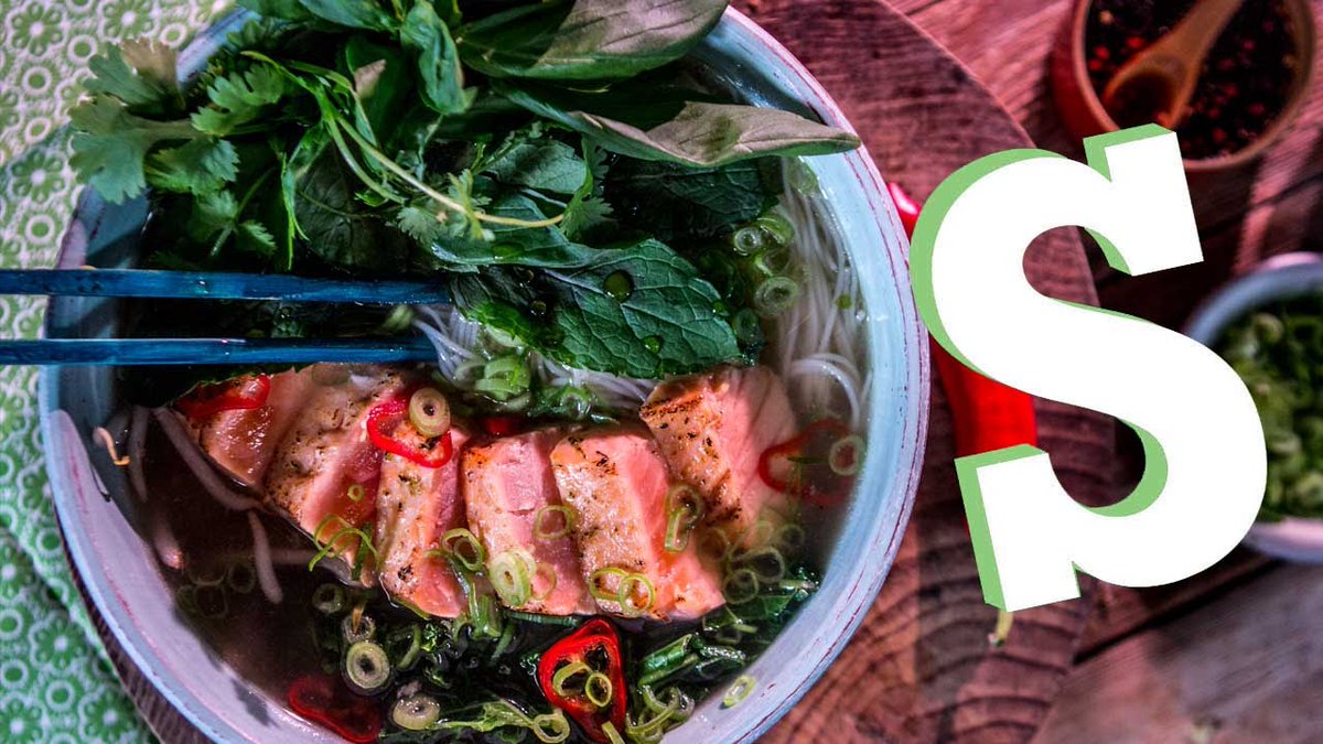 amirah29's tweet image. - Salmon Pho: #eyeCandySorted wannabiz.com/i/r7Ej9S
