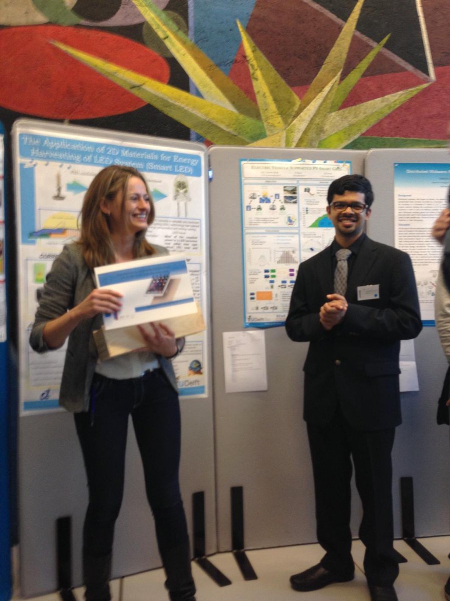 EEMCS_TUD's tweet image. Yelena Grachova wins poster prize at PhD event #eemcs @tudelft
