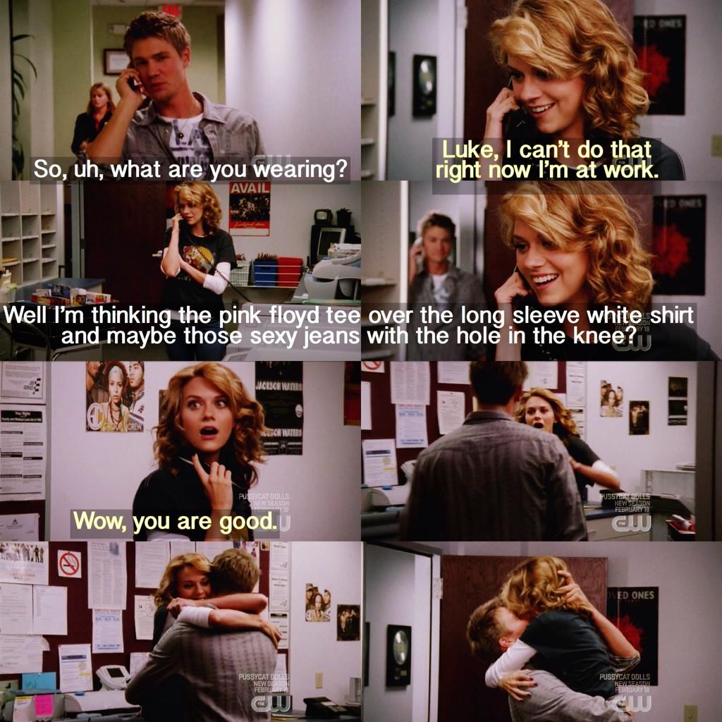 worldofoth's tweet photo. How happy she got🙌 #truelovealways #leyton #oth #onetreehill http://t.co/biXfM2PTwg