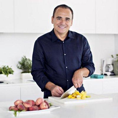 KarenAndAndrew's tweet photo. "Vegetables and plants are the future." --Chef Jean-Georges Vongerichten @jeangeorges #jbfchat http://t.co/l4cChaTGLP