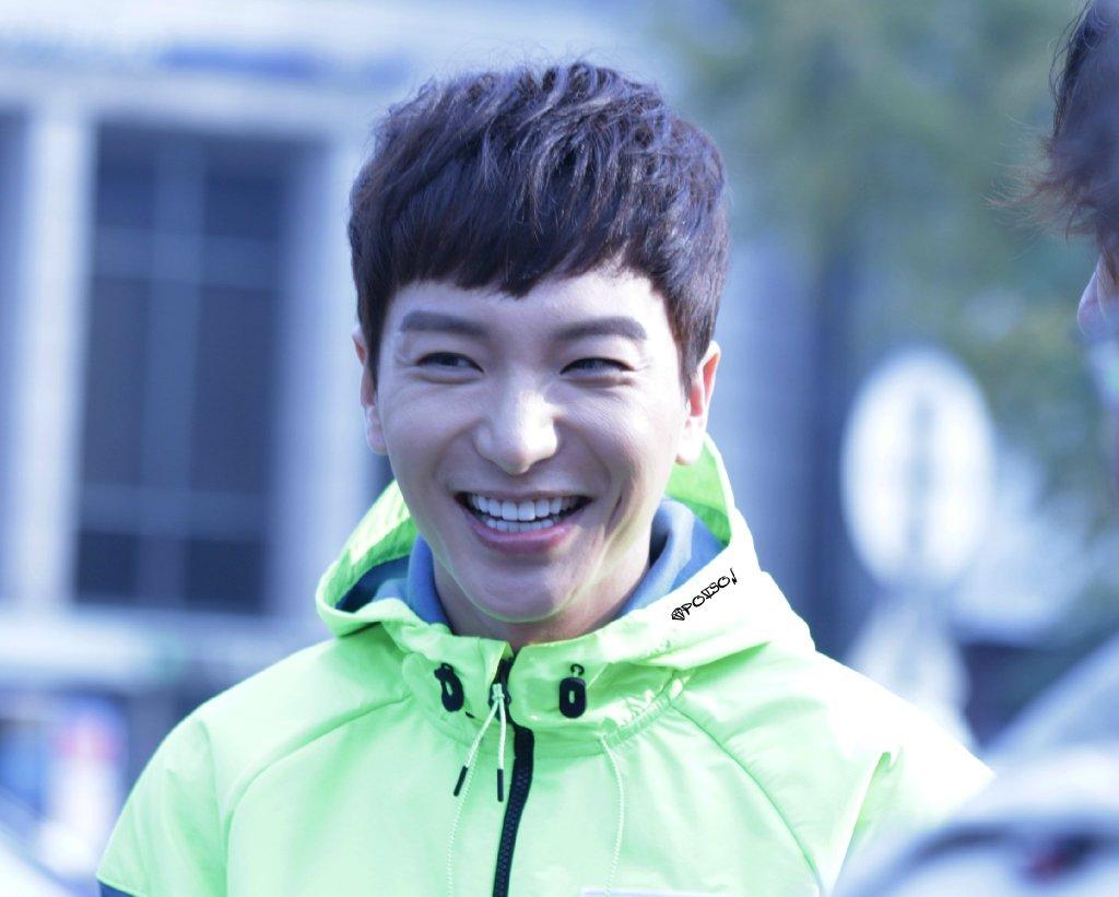 angelmafiaz's tweet photo. 141106 김장훈.마라톤 #이특 #Leeteuk -1- cr.LeeHyukHae_我戒不掉的毒 http://t.co/edZFoTPFoW