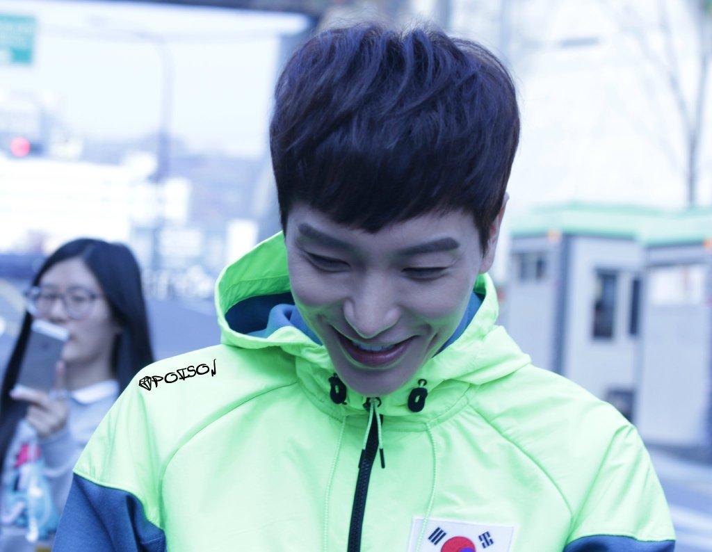 angelmafiaz's tweet photo. 141106 김장훈.마라톤 #이특 #Leeteuk -3- cr.LeeHyukHae_我戒不掉的毒 http://t.co/rdYfOyWs4H