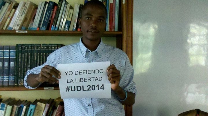 iplprolibertad's tweet photo. Conoce a los becarios de la #UDL2014: "Hola, soy Bertrand Cius de Haití.Tengo 32 años y seré parte de la UDL2014". http://t.co/jGoVdWocSq