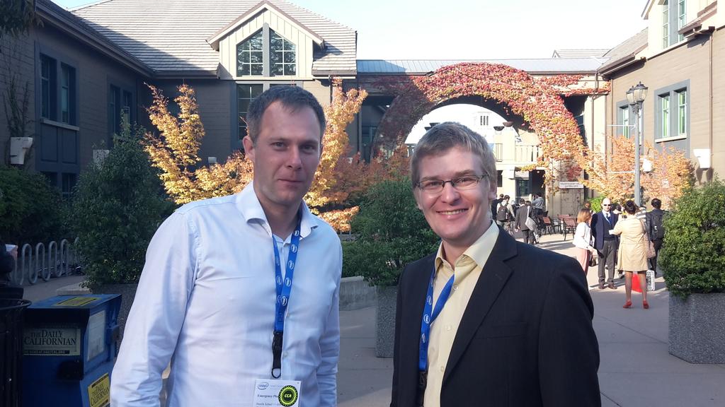 #smartvineyard arrives at #Berkeley for the finals for #Intelchallenge! retweets are needed for our success😊