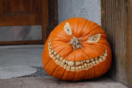 HandpickedGD's tweet image. Happy #Halloween! Show us your #pumpkins! (via @ohh_deer)