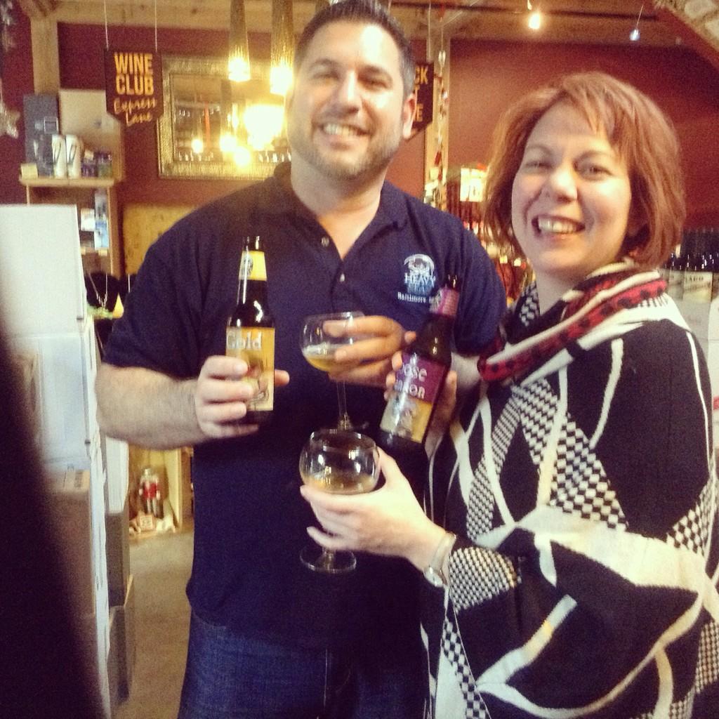 shirazathens's tweet photo. beer makes everything better! #beer #thirstythursday @HeavySeasBeer @HeavySeasSouth #BreakfastOfChampions http://t.co/E21X8FvEZo