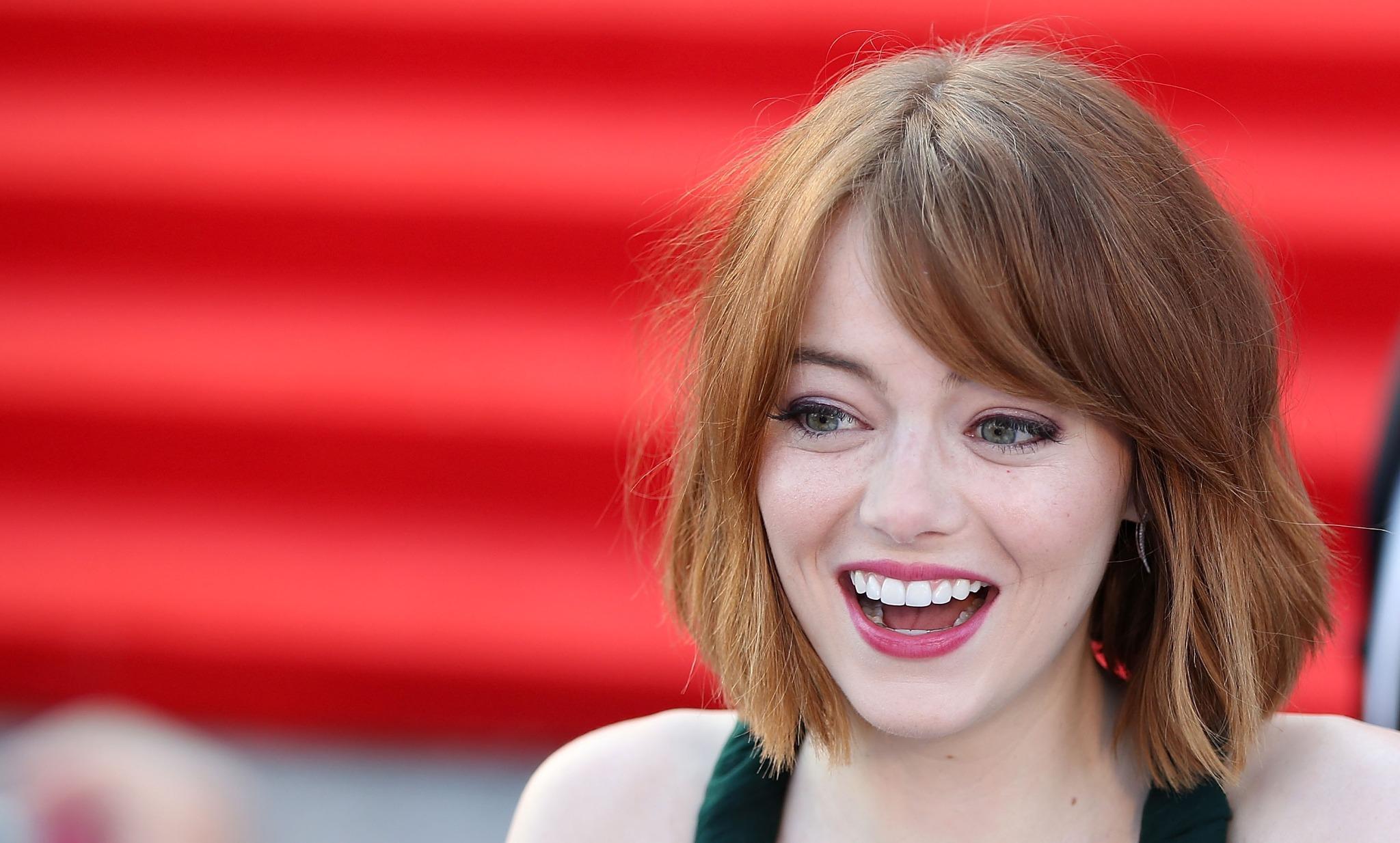 " Happy birthday to everybodys dream BFF, Emma Stone!  shes so perfect.