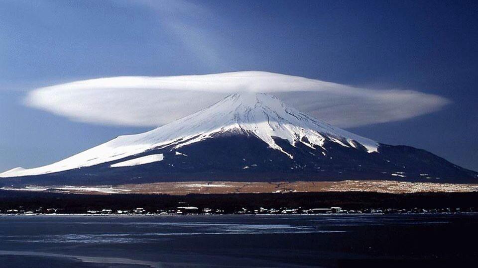 TopAmazingPhoto's tweet image. Fuji mountain japan