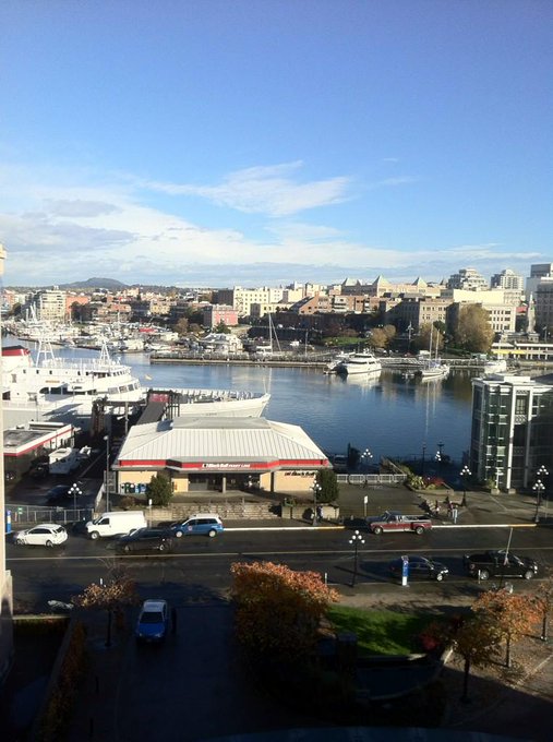 Another gorgeous day in #Victoria ☀🍁🍂 http://t.co/ar2OBtA5fI<a href="/tag/victoria"class="tags">#Victoria</a>