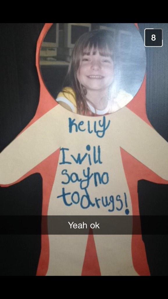 _kellysays_'s tweet photo. So no to drugs kids http://t.co/kkG8aNCDrX