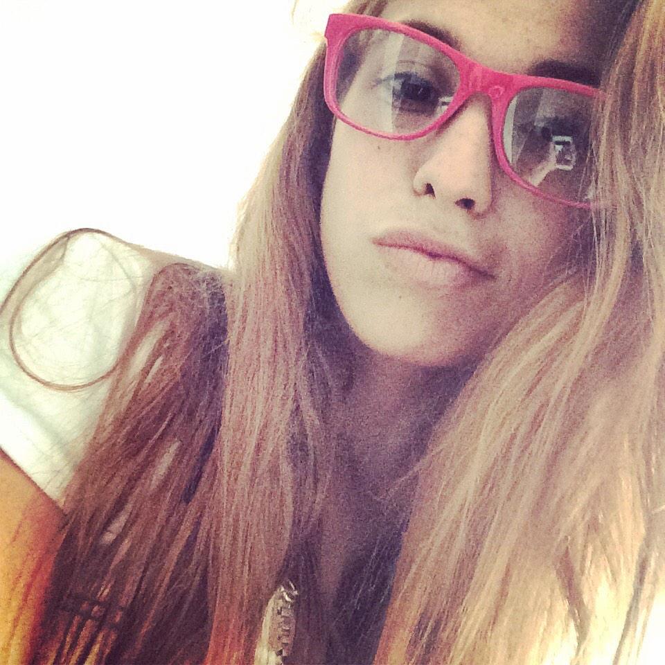 Cande Molfese ❤ tweet media