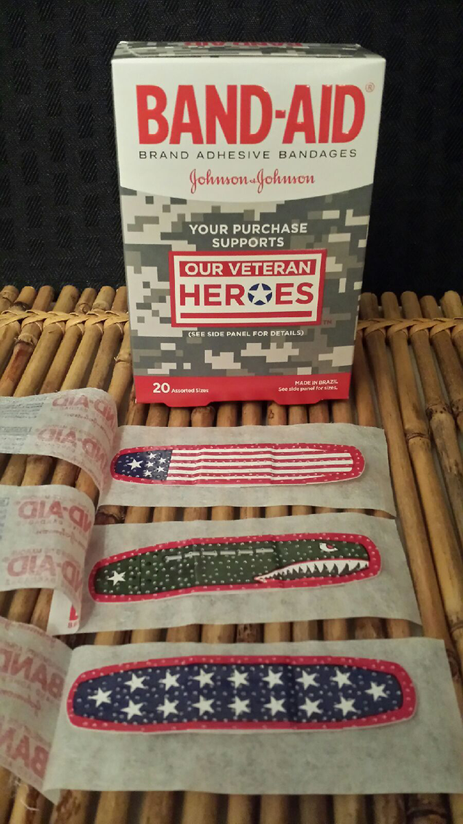 InfluenceHQ's tweet photo. RT @mommye Support Our Armed Forces On #VeteransDay #RunWithGlory http://t.co/9LoFzLsCBS @Band_Aid_Brand #Sponsored http://t.co/6QBmrktkk3