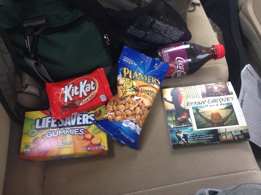 SirShmeha's tweet photo. Ready for a trip to Florida! #ScubaSam http://t.co/u0FFqUW9zJ