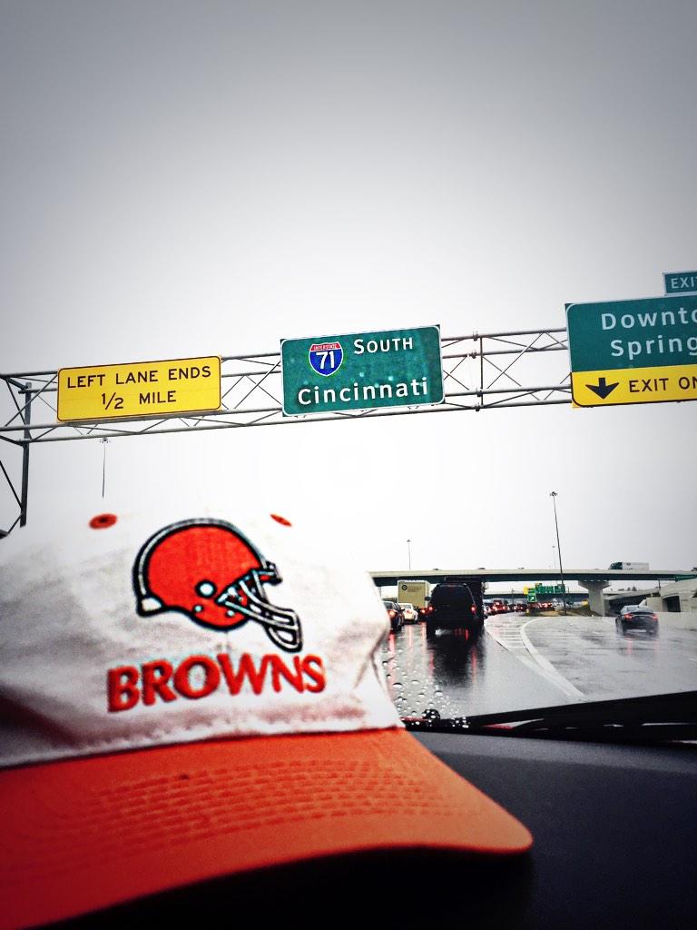 Braden_Arthur's tweet image. Here we come Cincinnati ! #DawgPound @Browns @joehaden23 @PhilTaylor98