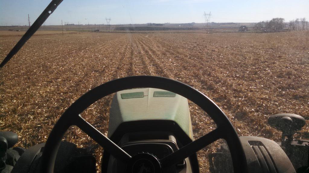 Ag_Banker's tweet image. Disking with auto steer in half mile rows and I forgot my phone charger. Son of a ..........#grainfarmproblems