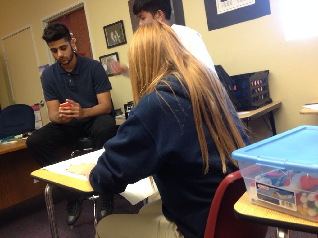 Lexforprez's tweet photo. Alexa Mullins is a hard worker. http://t.co/8afQPjAt4U