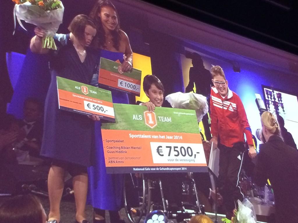Wat een bijzondere sporttalenten! #galafgs @HandicapEnSport en bijzonder mooie avond aan tafel bij <a href="/KPN/">KPN</a>