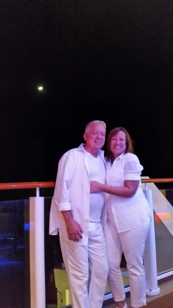 annmgallucci's tweet photo. White Hot Night on The Getaway http://t.co/wyC79ogdlN