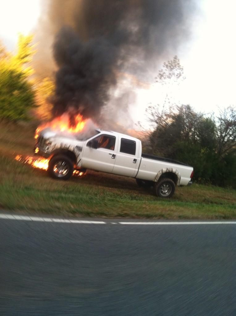 TDeihl2727's tweet image. Saw this a few seconds ago. Good thing I'm a Chevys Guy. #FordBuilt #FordDestroyed