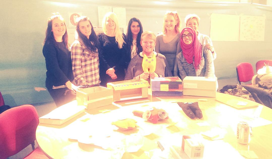 daisyspages's tweet photo. Team photo! #rippleeffect #cbd2014 plus lovely Jen! http://t.co/8SQ87OpfPN