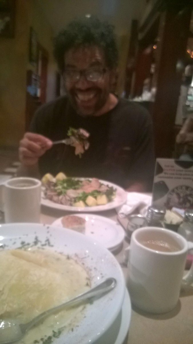 genevarockeman's tweet image. Dinner going well, fuzzy man ordered a salad... and I ordered a whole chicken pot pie. #beaststatus