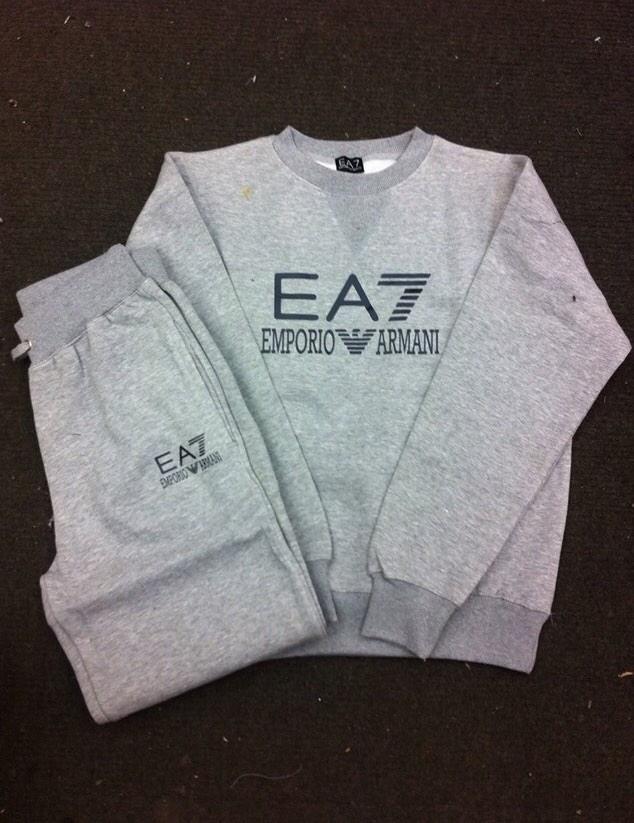 AClassStore's tweet image. Men Armani track suit S-XL
£55 each #AClassStore