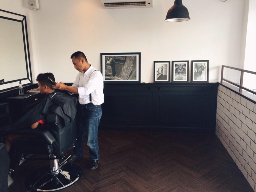 Happy friday men! Visit our barbershop at Jl. Sultan tirtayasa no.34 and Jl. Buah Batu no.140 Bandung :)