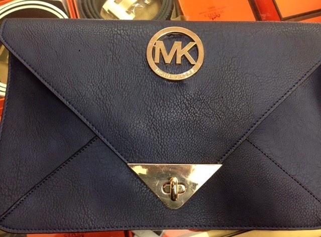 AClassStore's tweet image. Women Michael Kors Purse 
£35 including postage #AClassStore