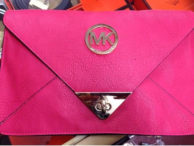 AClassStore's tweet image. Women Michael Kors Purse 
£35 including postage #AClassStore