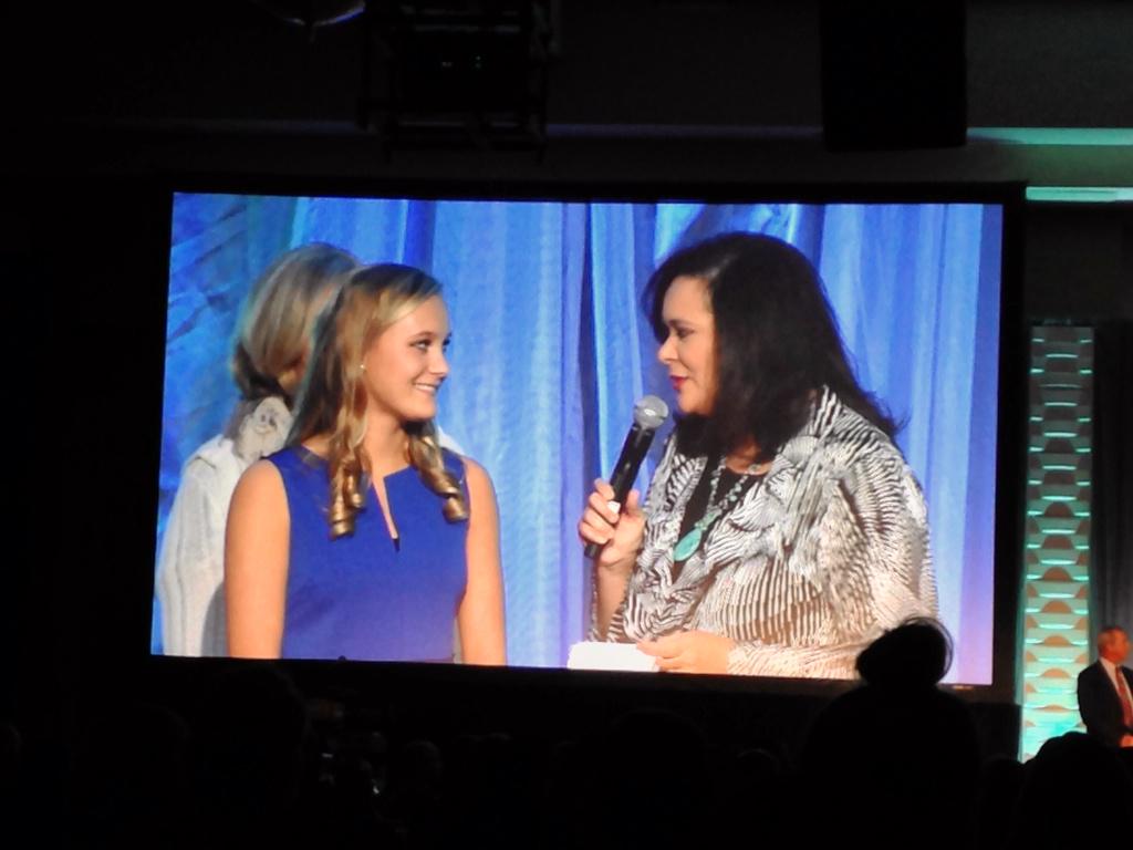 AnneMarieWTHR's tweet photo. @AngelaCainWTHR rockin it #RileyAL emcee #GiftofHope :) @WTHRcom http://t.co/iHya6399gk