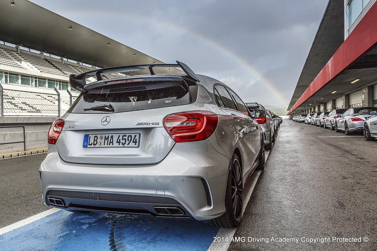 MercedesAMG's tweet photo. The #AMGDrivingAcademy demonstrated the true meaning of #adrenalinerush @ Autodromo International do Algarve track. http://t.co/gMby26RwkA