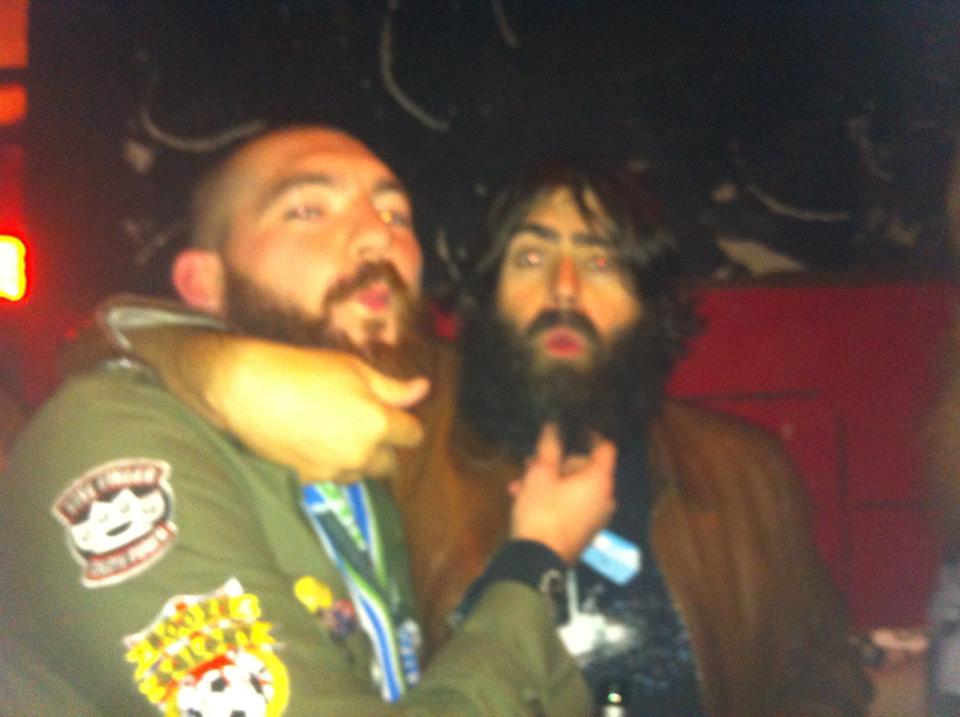 Elbows_12's tweet image. He touched me right in my Beard &amp;lt;3 @The_Beards Thanks for the great Kickoff Show last night #USbeards #aussiebeards