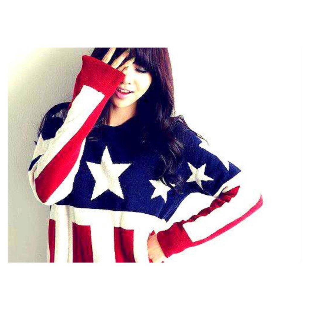 Happy Birthday Carly Rae Jepsen Your sweet songs make me happy:) thank you! I love you   