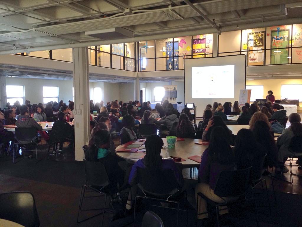 Tech_Collective's tweet photo. #STEMintheMiddle event welcomes 125 #RI middle school girls from Providence, Ponaganset & Central Falls http://t.co/DzV977hyoL