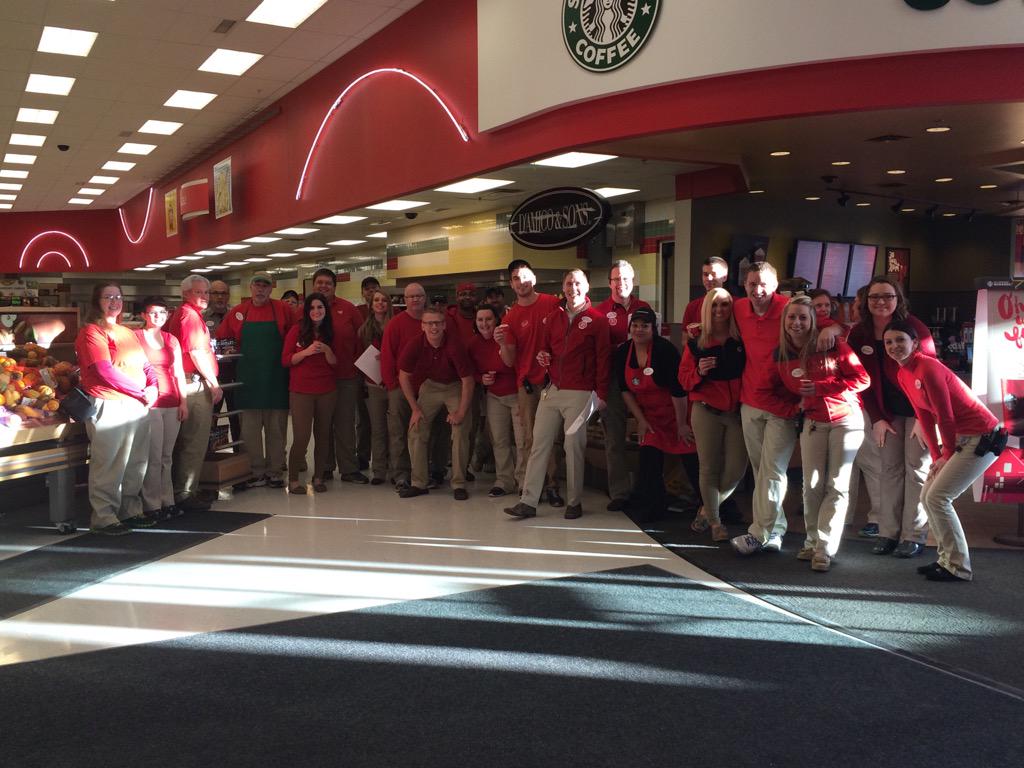 Caffeinated huddle at 2321!!! #caramelbrueleelatte #bigteam #dreamteam #2321team #happyfriday