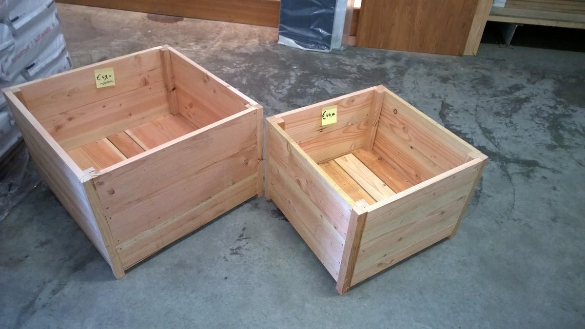 NiboTools's tweet photo. Nieuw!! #Douglas houten #bloembakken in diverse maten. http://t.co/OjMv59IKVl