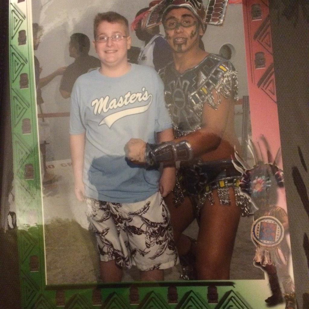 PWashburnYA's tweet photo. @C_S_Hindman and @Montezuma_25 Been holding it down since day one #bleedmc http://t.co/4ZPdhPAoJA