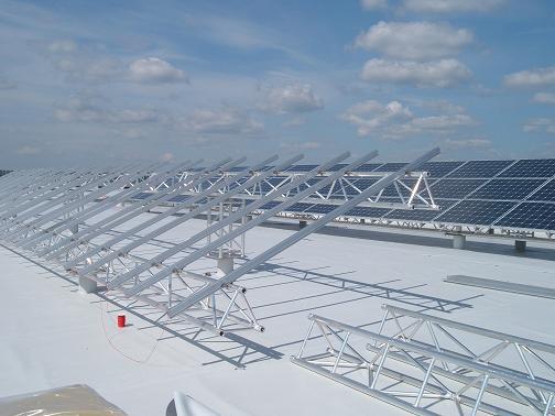Microtruss's tweet photo. @MetDeZon  Uw zonnepanelen op onze constructies, geschikt voor grote overspanningen en daken. Eens kennismaken? http://t.co/CQdZuOULV7