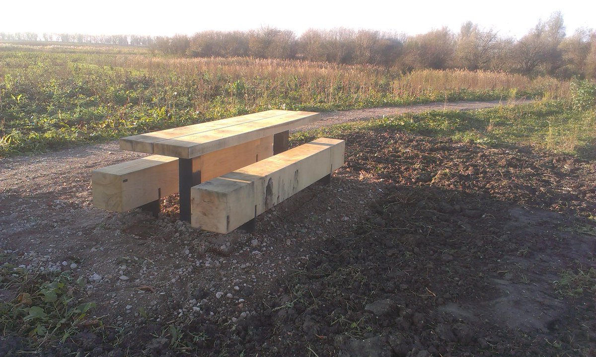 Bosw8erBertwin's tweet image. Dit zijn de nieuwe picknickbanken in het #oostvaardersveld. Kom dit weekend testen.